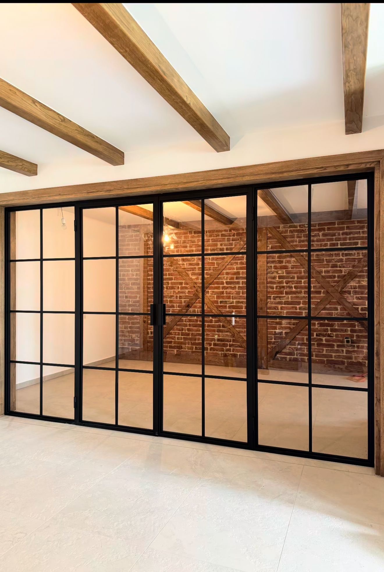 Internal steel partition screens
