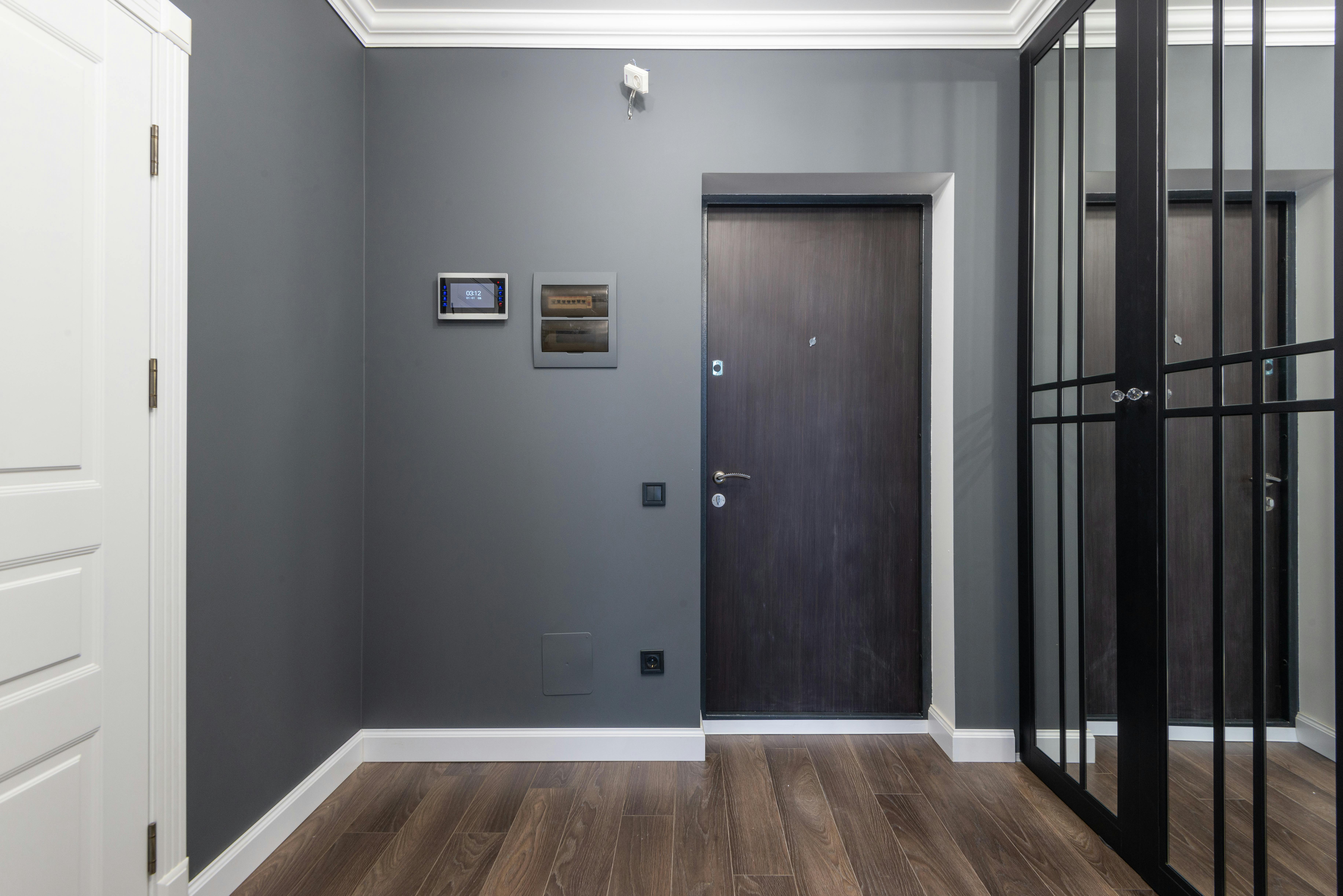 Glazed fire rated internal steel doors